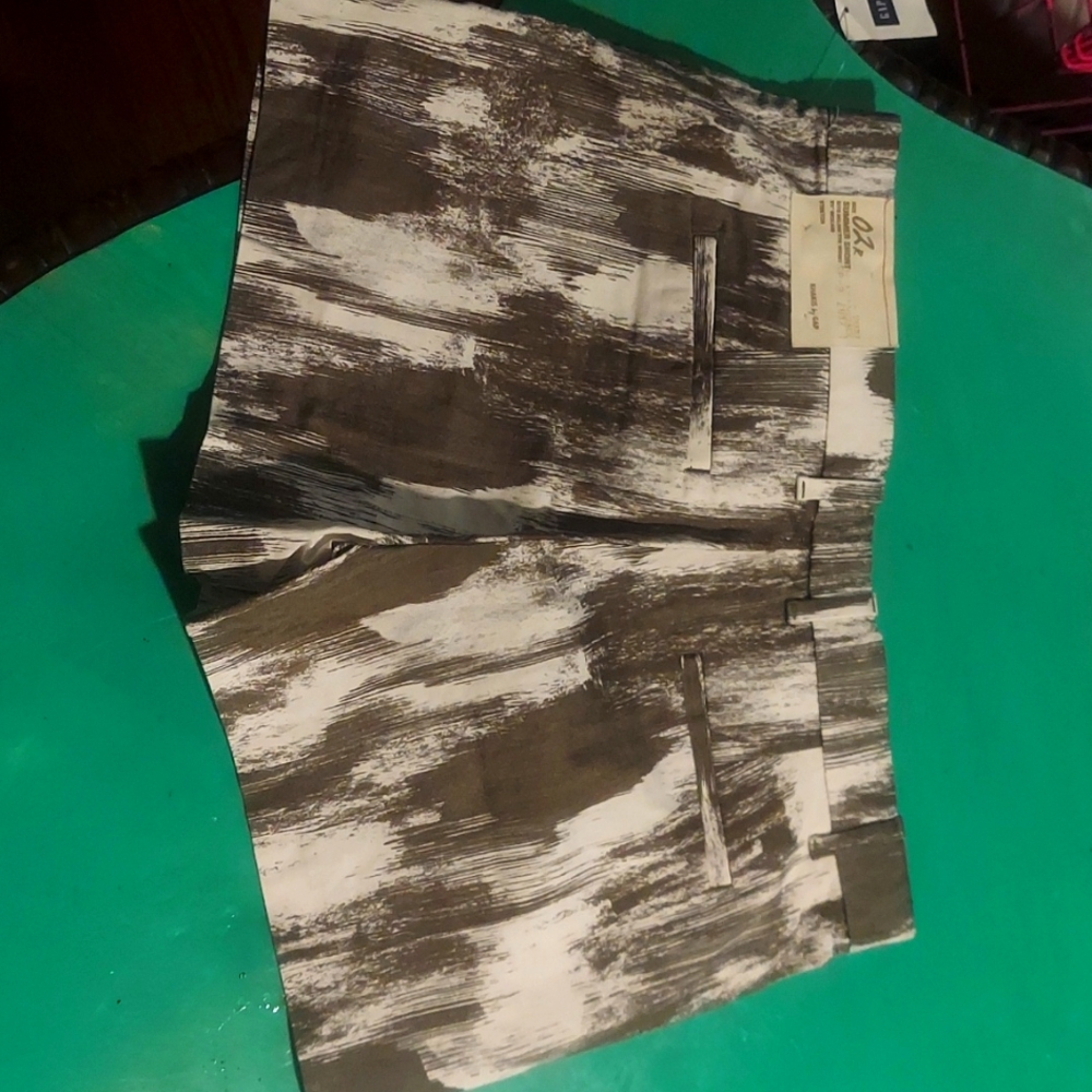 Gap khaki shorts
